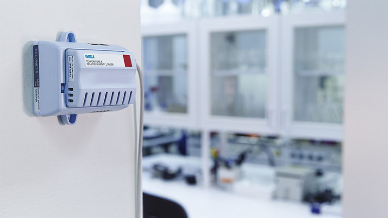 On a wall of a laboratory: Temperature and humidity data logger DL2000 – superior accuracy and stable measurement data loggers for temperature and humidity. 