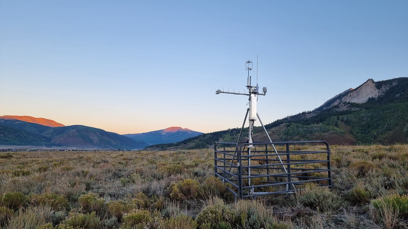 Image of the Quanterra ecosystem monitoring station in the field