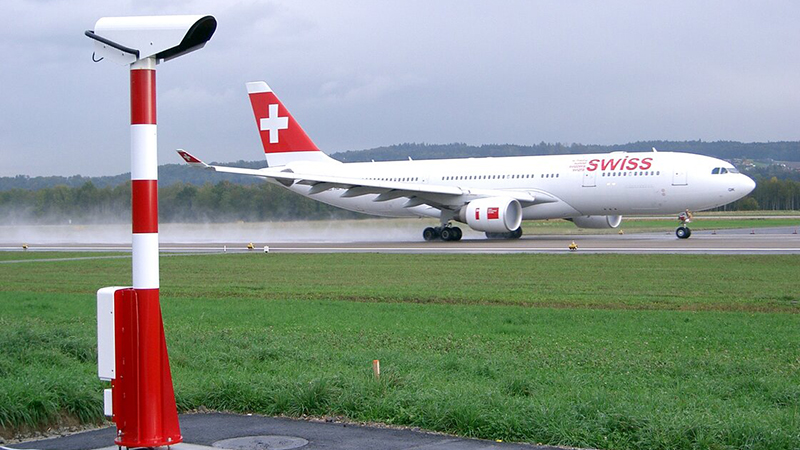 AWOS Training - Swiss Air Liner