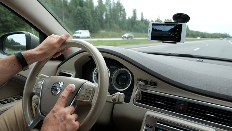 Computer vision - hands on wheel