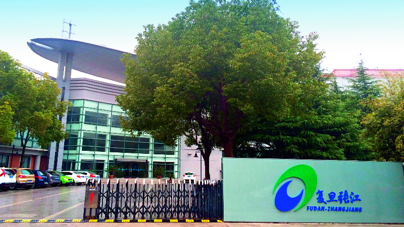 Buffered temperature probe for vaccines