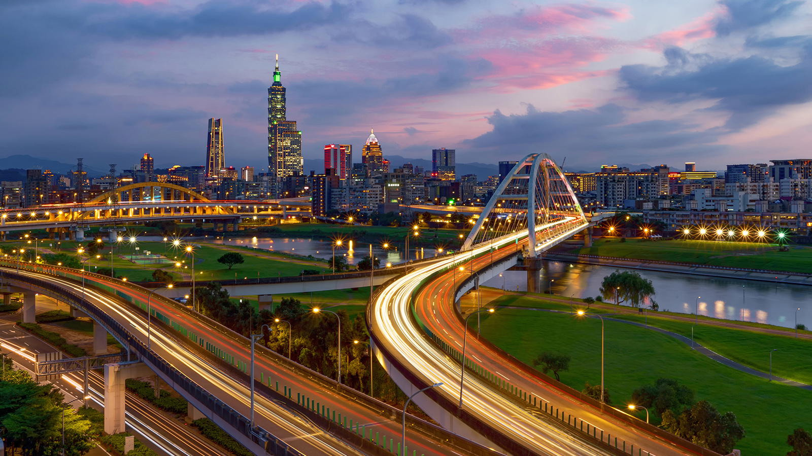 Traffic in a sustainable smart city