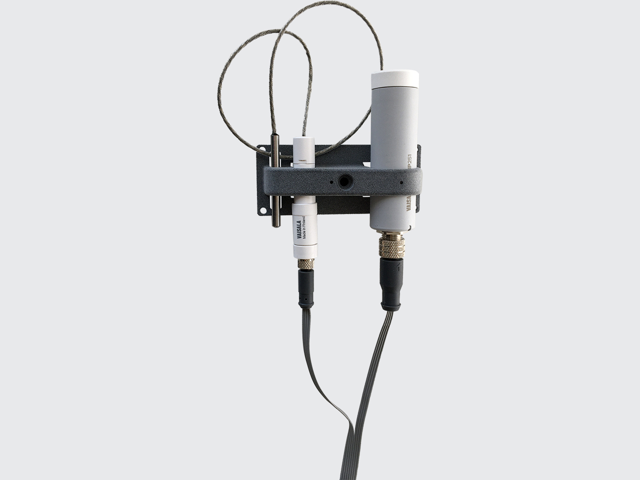 GMP251 CO2 probe mounted with temperature and humidity probes