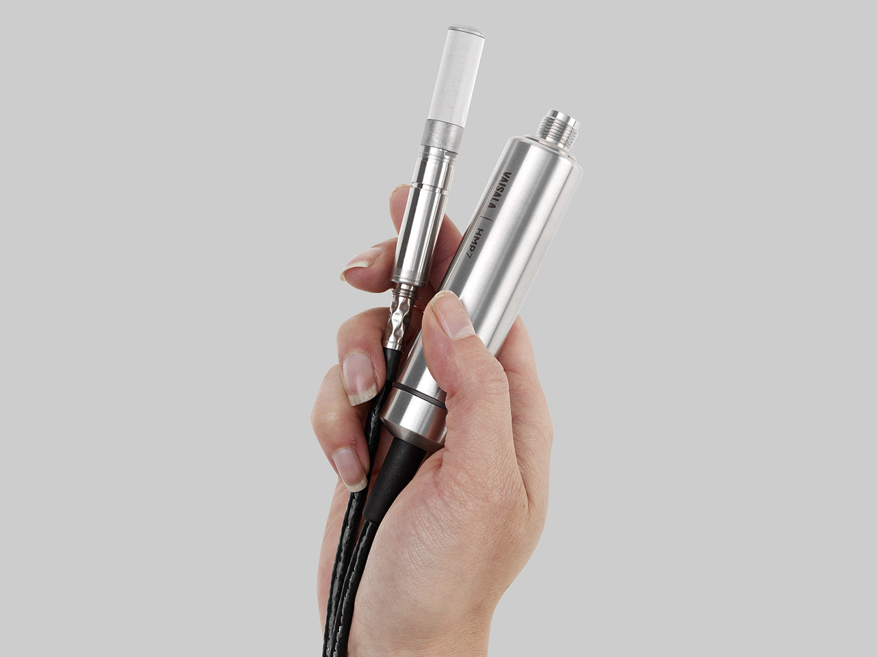 Vaisala HUMICAP® Humidity and Temperature Probe HMP7 is designed for applications which involve constant high humidity or rapid changes in humidity