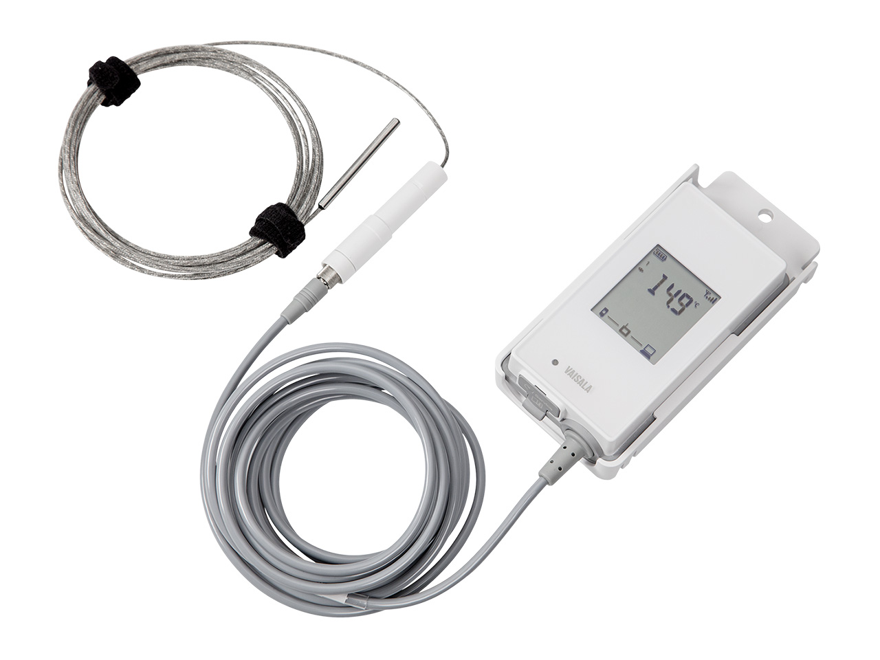 Wireless temperature data logger with probe extension
