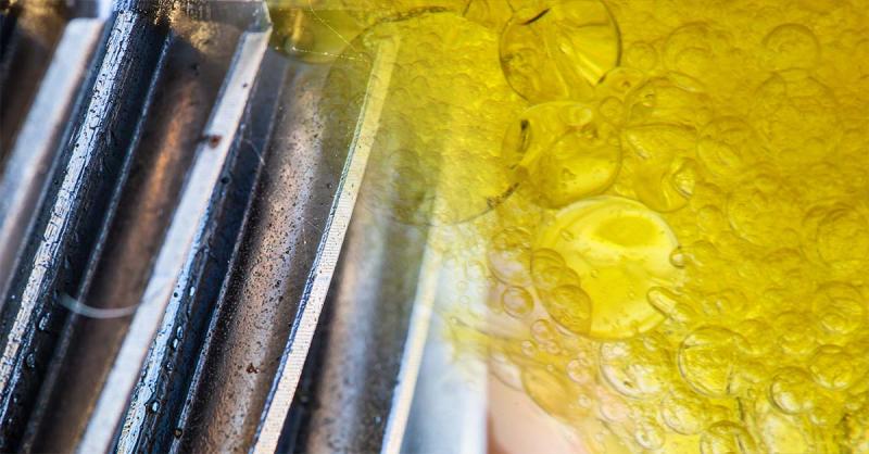 Moisture in Oil Blend