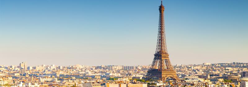 Air quality insights from the Eiffel Tower