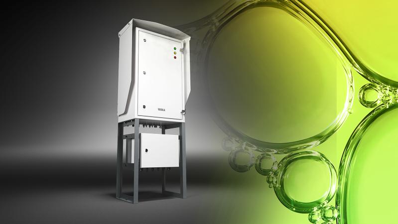 OPT100 DGA monitor composite image with zoomed in bubbles in green fluid