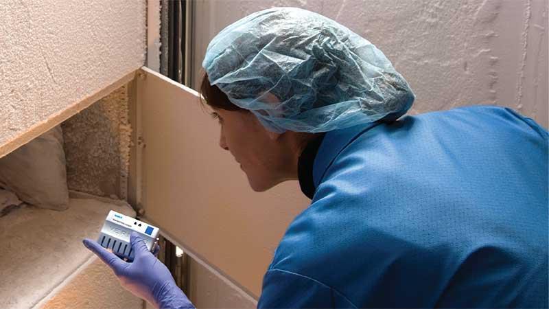 Datalogger placement in freezer