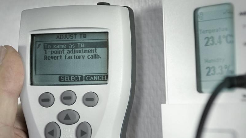 HM70 Handheld Humidity and Temperature Meter