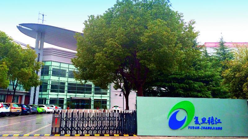 Buffered temperature probe for vaccines