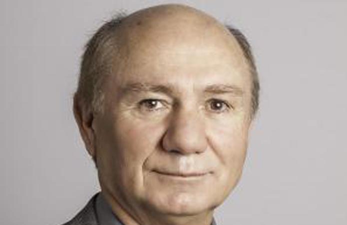 Bio Pic - Larry Schneider