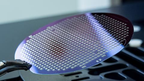 Semiconductor wafer 