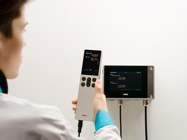 Spot-checking fixed transmitter measurements with Indigo80 handheld meter