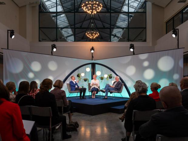 The Missing Link - Panel discussion 