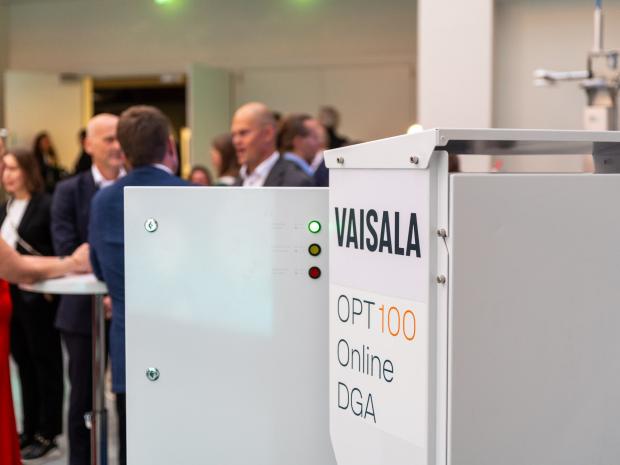 Vaisala OPT100 Online DGA