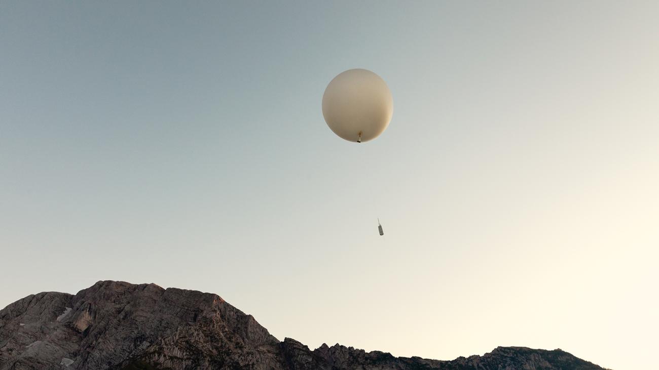 Radiosonde and weather balloon