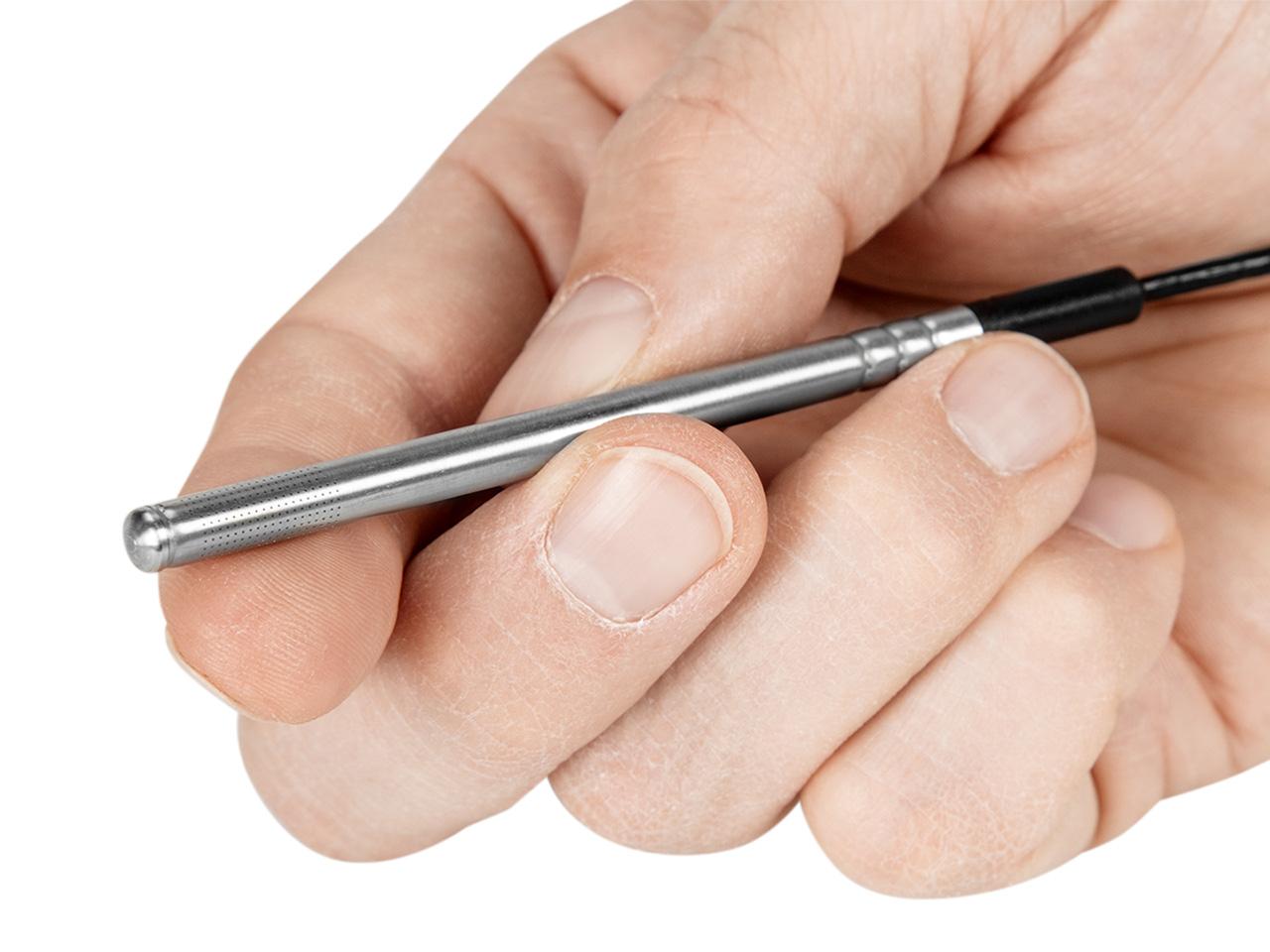 The Compact Vaisala HUMICAP® Humidity and Temperature Probe HMP9 is designed for easy installation in rapidly changing environments.