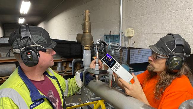 Walki_Mikko_Nurminen_and_Petri_Parikka