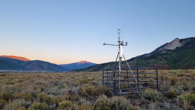 Image of the Quanterra ecosystem monitoring station in the field