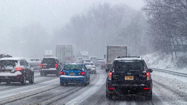 Traffic on winter road