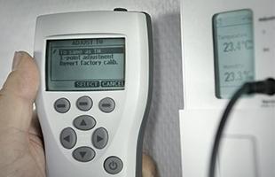 Vaisala HUMICAP® HM70 Handheld humidity meter is designed for demanding humidity measurement in spot-checking applications. 