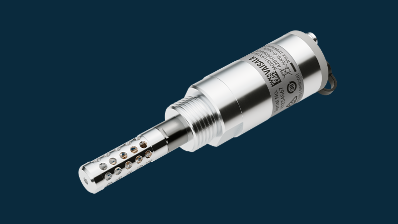 MMT143 moisture and temperature transmitter for oil