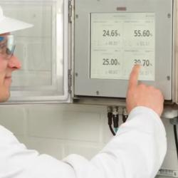 Liquid measurements interface with user