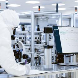 Measurement and status screen in a lab