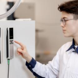 How to spotcheck CO2 in an incubator