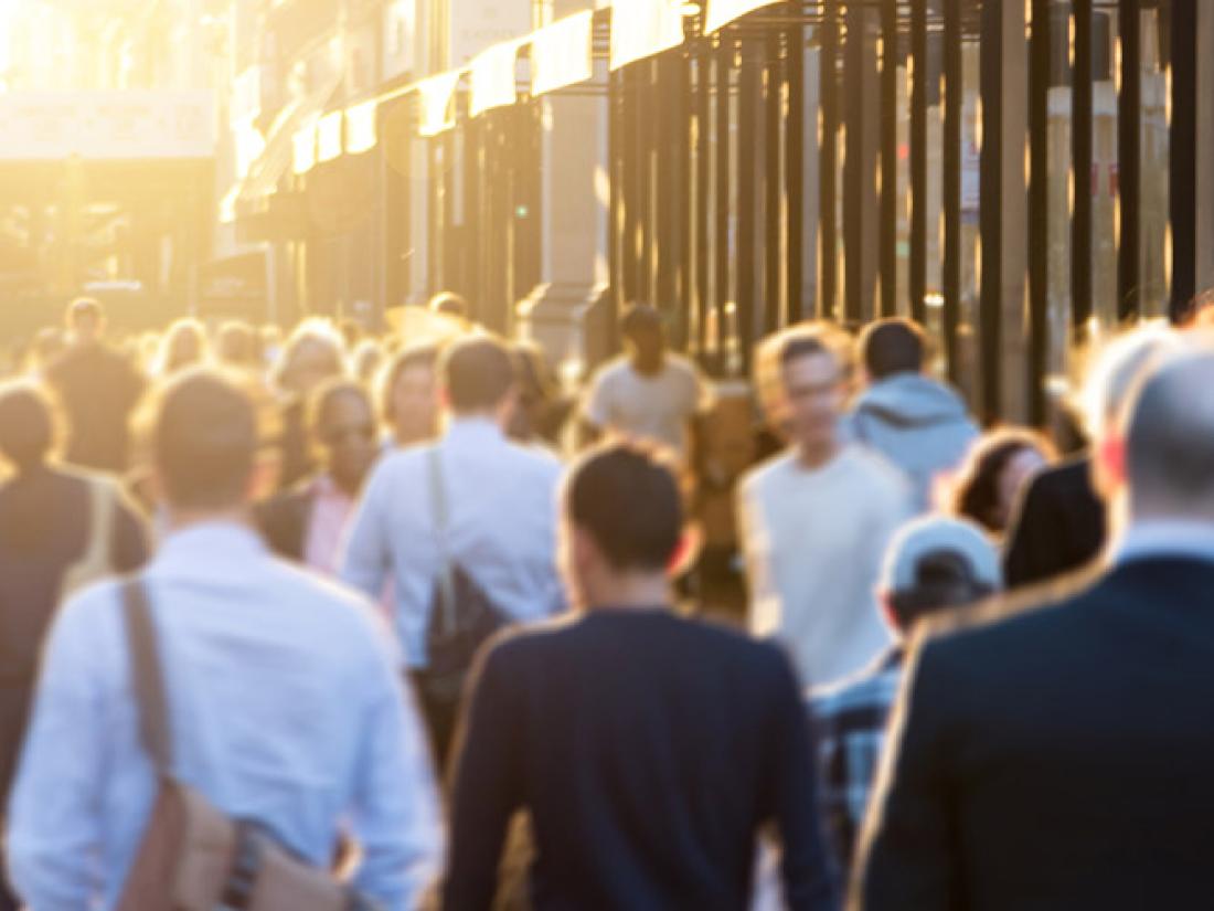 Crowded sidewalk of people in urban city -Vaisala Air Quality Forecast - air quality management, air quality measurement